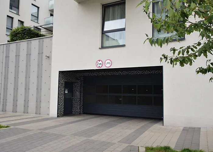 West / Parking Free Appartement *